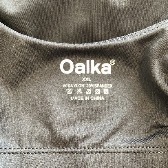 Oalka Workout Tank - Size XXL - Picture 4 of 9